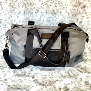 STEVE MADDEN Weekender Bag NWOT
